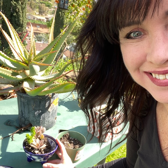 Meet your Posher, Jen - Picture 1 of 1